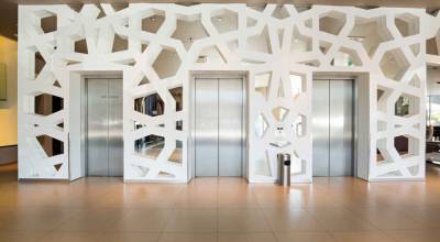 Ascenseur d'hôtel - Prévoir des dimensions suffisantes pour les PMR