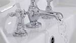 Robinetterie argenté rétro avec croisillons 