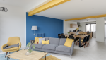 Salon et cuisine équipée - Rénovation complète d'une maison de 130 m² à Vertou