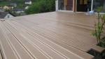 Construction d'une terrasse en composite par l'agence de Grésivaudan