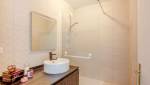 Rénovation d'un appartement avec cuisine ouverte sur l'espace séjour, Lyon 