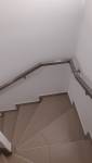 Main courante métal, escalier carrelé à Sierentz