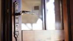  fenêtres et  portes existantes en PVC imtitation bois.