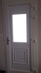 Porte d'entrée PVC blanc à Village Neuf