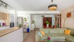 Rénovation d'un appartement avec cuisine ouverte sur l'espace séjour, Lyon 