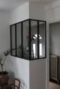 Verrière en angle pour une entrée lumineuse