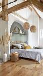 Vue d'ensemble d'une décoration avec une décoration bohème