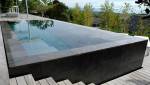 Piscine contemporaine