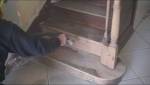 Décapage d'un escalier par aérogommage