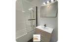 meuble vasque et paroi de douche
