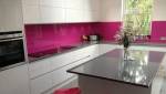 Crédence de cuisine rose