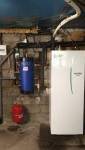 Pompe à chameur air-eau en sous-sol après isolation phonique et mises aux normes électricité/plomberie - Cergy POntoise - 95800 - 