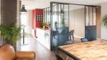 Un agencement lumineux et coloré pour une agence immobilière à Vertou