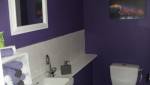 Salle de bain couleur violette