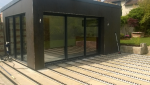 Construction d’une piscine avec belle terrasse en bois