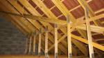 Combles en fermettes industrielles - intérieur chantier -