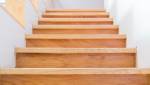 Un escalier en bois à Tours (37).