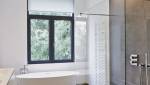 Fenêtre de salle de bain à double vantaux à la française - PVC noir -