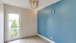 Chambre mur bleu