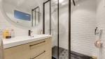 Rénovation complète d’un grand appartement dans un style urbain, Neuville Sur Saone