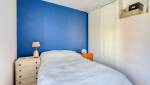 Rénovation de chambre, mur bleu 