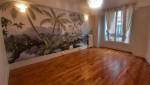 Un papier peint panoramique dans un appartement à Asnières