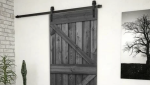 porte en pin massif noire, ManoMano