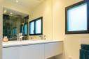 Extension pour créer une suite parentale de plain pied : zoom sur la salle de bain - Chasselay (69380) 