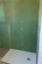 Rénovation de salle de bain - assainissement des murs et installation receveur de douche - Bourg-en-Bresse 01
