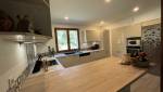 plan de travail en bois clair