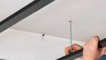 Travaux de pose de faux-plafond suspendu dans le salon - Bouc-Bel-Air 13