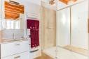 Réhabilitation complète d’un plateau de 60 m² pour le transformer en appartement destiné à la location meublée à Lyon, quartier Saint Paul
