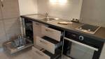 Mobilier de cuisine et électroménager adapté aux petits espaces - bouc-bel-air-13