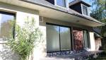Baie vitrée coulissante en alu sur une maison à bouc-bel-air-13
