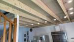 mezzanine en épicea au dessus de la cuisine