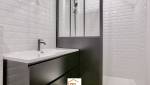 Création d’une salle de bain dans un bureau transformé en appartement