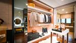 agencement-dressing-bois-clair-eclairage-led.jpg