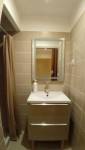 T2 rénové Aix-Les-Bains salle de bain avant 1