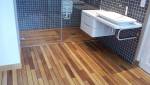 Parquet pose pont de bateau salle de bain