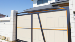 Génération 3D d'un portail devant une maison 5