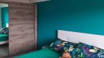 La chambre parentale avec son mur peint