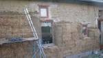 Rénovation de maison avec murs en paille