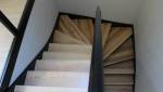 Escalier sur mesure vu d'en haut à Aydat 