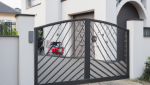 Génération 3D d'un portail devant une maison 4