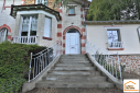Grand escalier avec ferronneries et nouvelle porte d'entrée (Brunoy 91800)