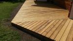 jolie terrasse en bois