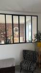 Verrière d'atelier, vue depuis salon