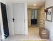 Espace convivial sous comble maison Surzur