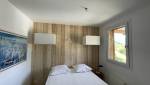 Chambre avec le charme du lambris clair