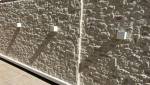 Pierres de parement sur les murs de la terrasse